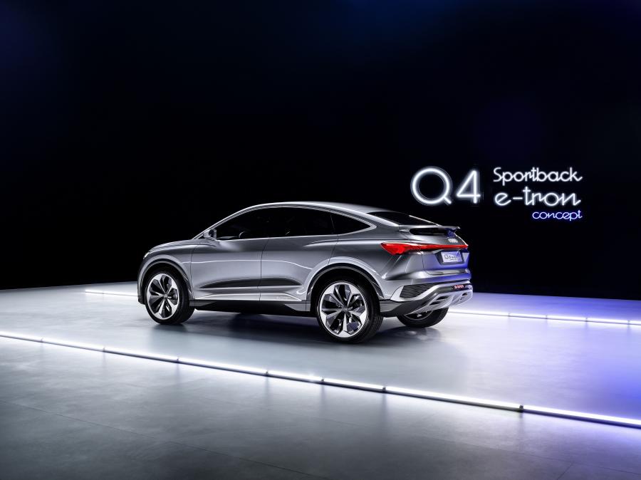  Audi Q4 Sportback e-tron Concept 2020 года  (фото 57 из 59)